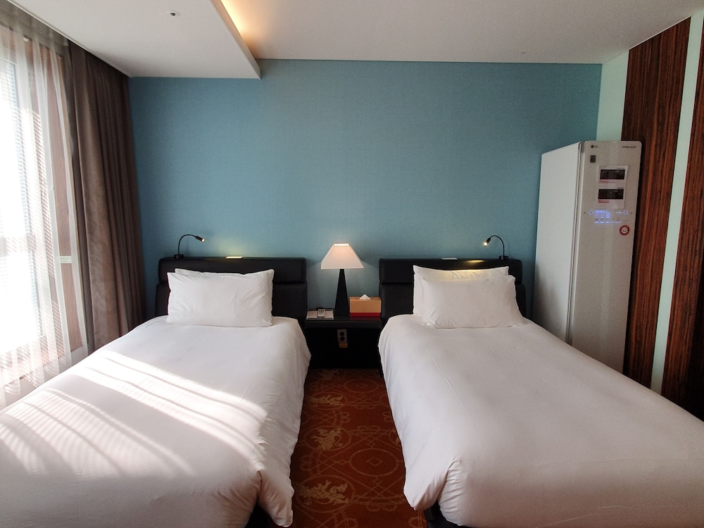 Hotel Leo 19/48