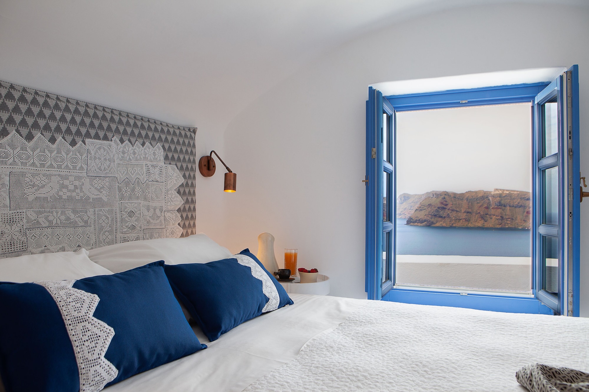 Suite, Queen Bed, Sunset View، Esperas Santorini 3/9