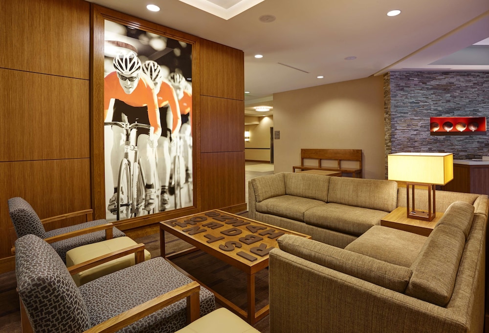 Hyatt Place Bloomington 35/64