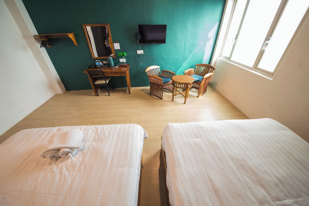 Room V @ Jalan Sultanah 24/36