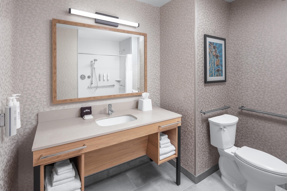 Hampton Inn by Hilton Grand Island Medical Center 40/42