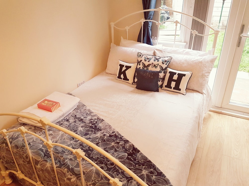 Kathleen House Plus 12/23