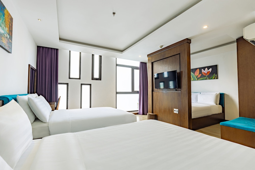 Golden Sun Hotel 29/60