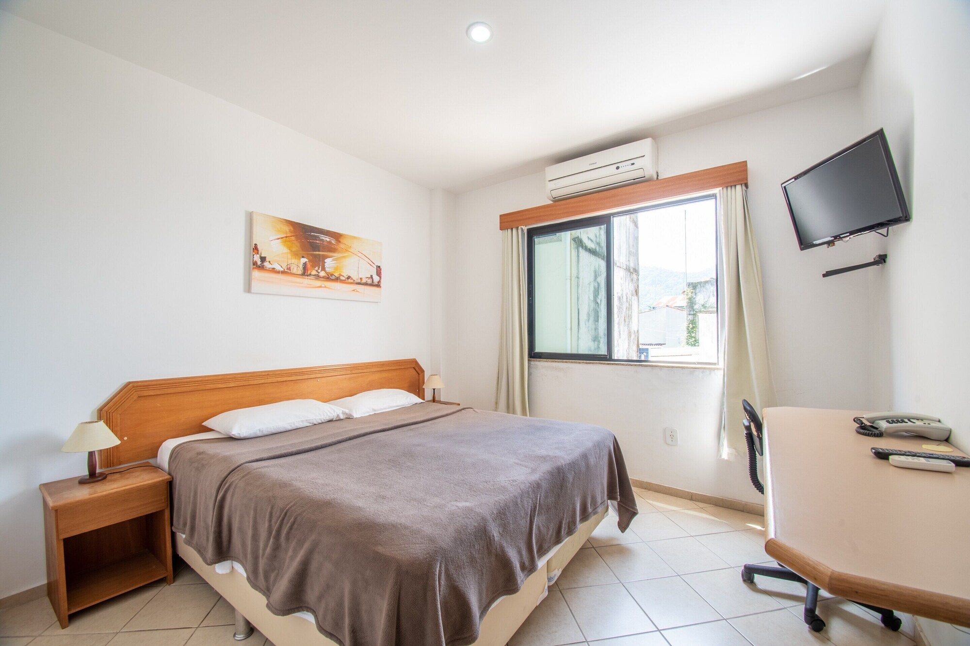 Suite, Queen Bed