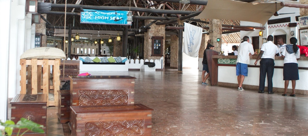 Voyager Beach Resort 21/38