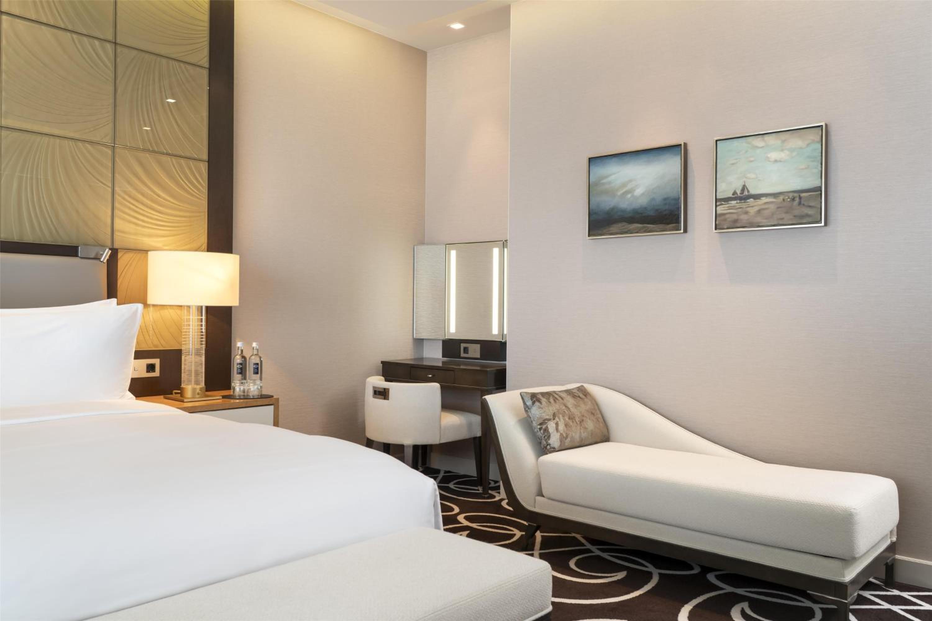 Premier, Suite, Double Bed, Grand Tower