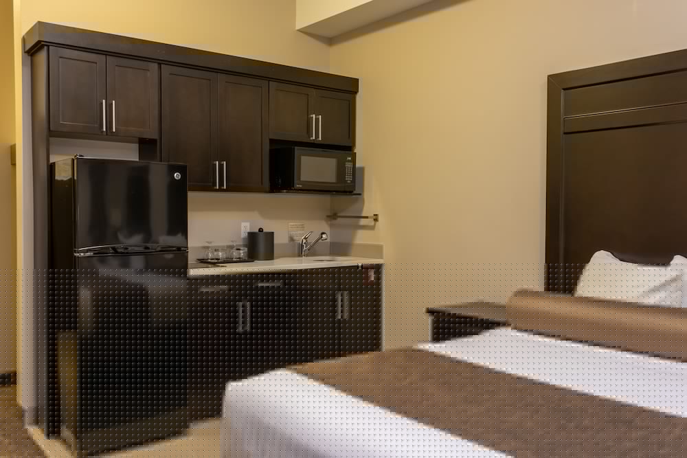 The Kanata Inns Whitecourt 12/32