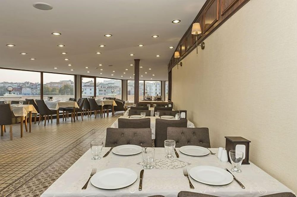 Rayelin Hotel Old Town 43/50