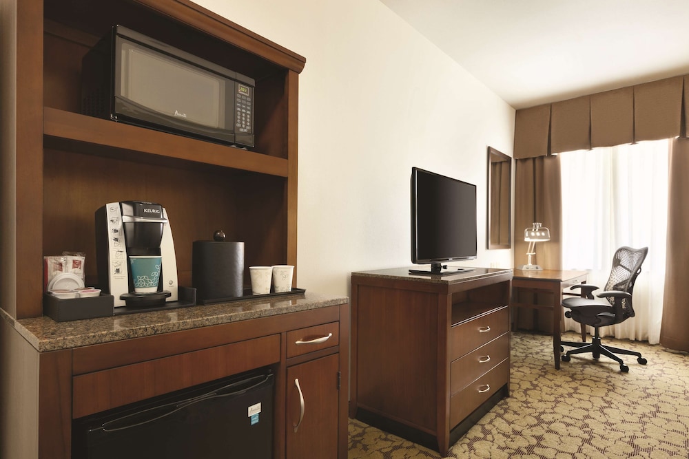 Hilton Garden Inn Rochester Downtown NY 58/66