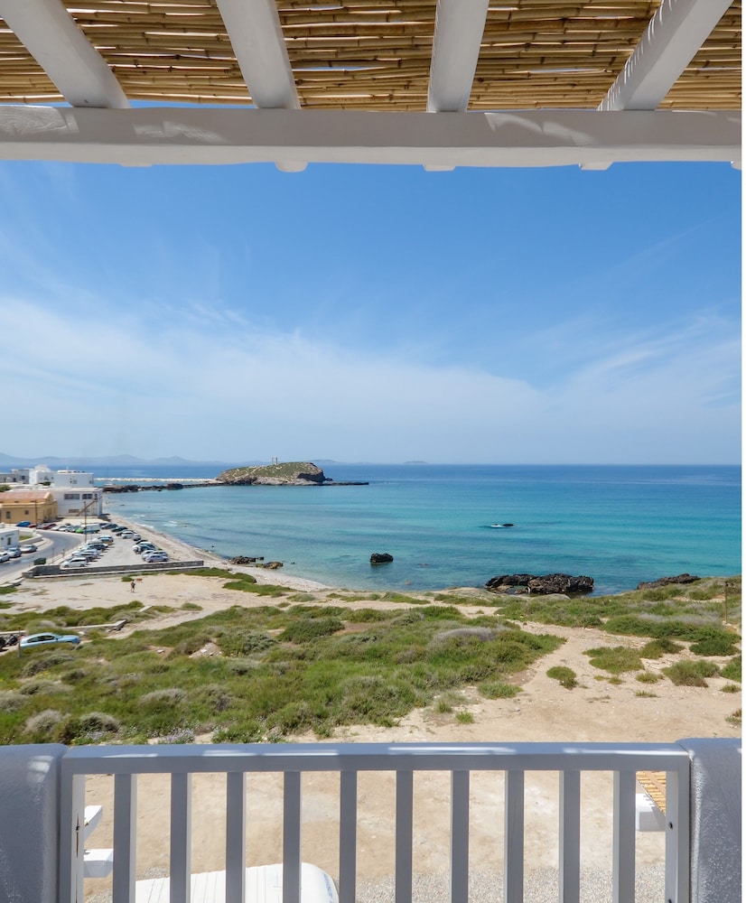 Cyano Suites 21/25