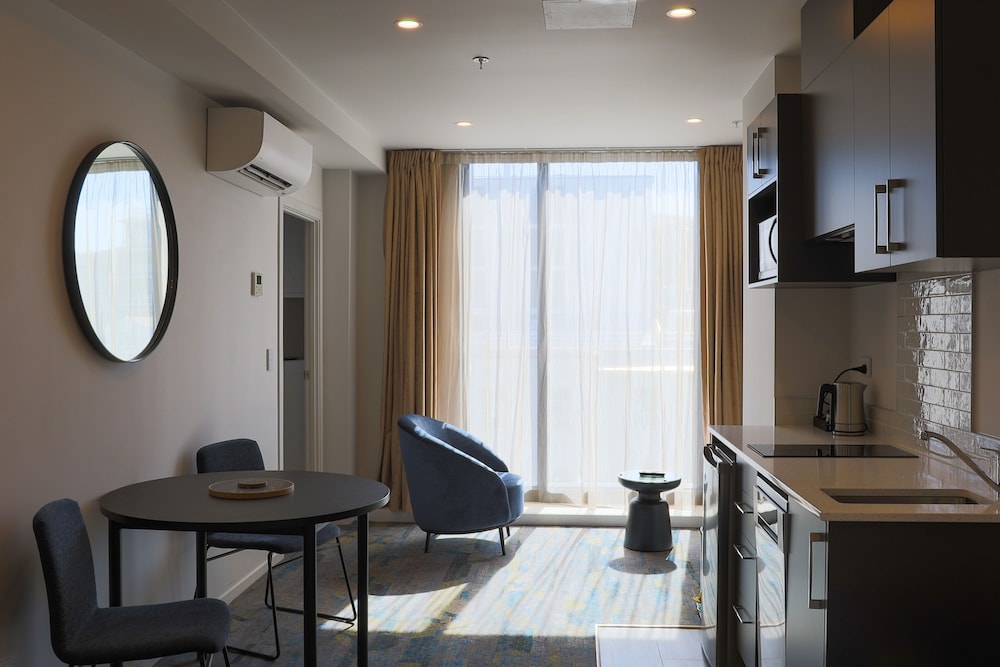 Ramada by Wyndham Wellington Taranaki Street 38/51