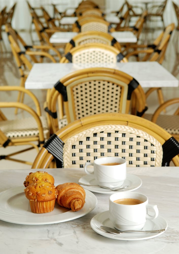 restaurant-cafeteria