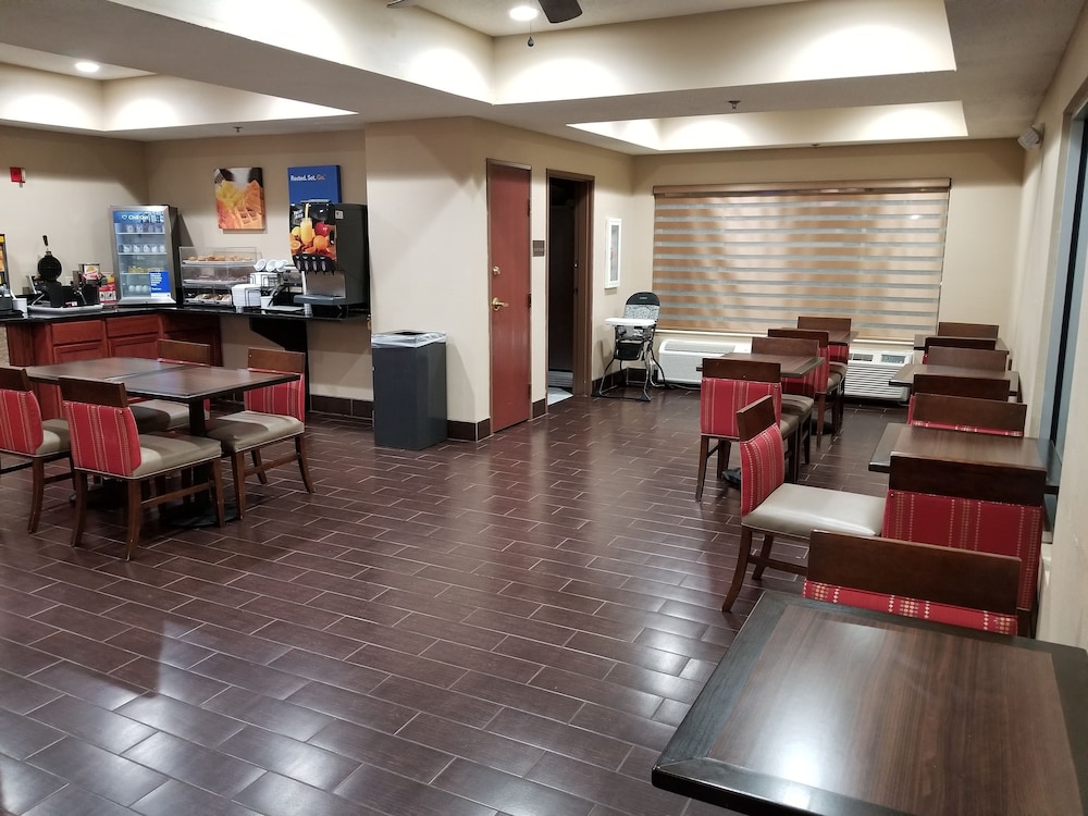 Comfort Inn Lincoln I-80 43/57