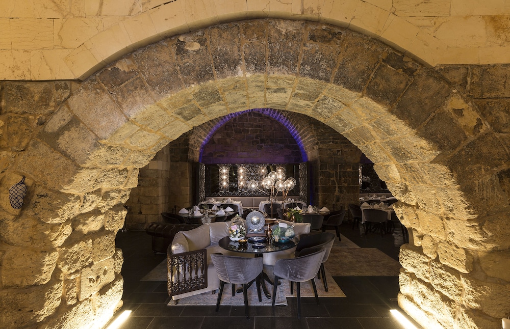 HSVHN Hotel Hisvahan 35/43