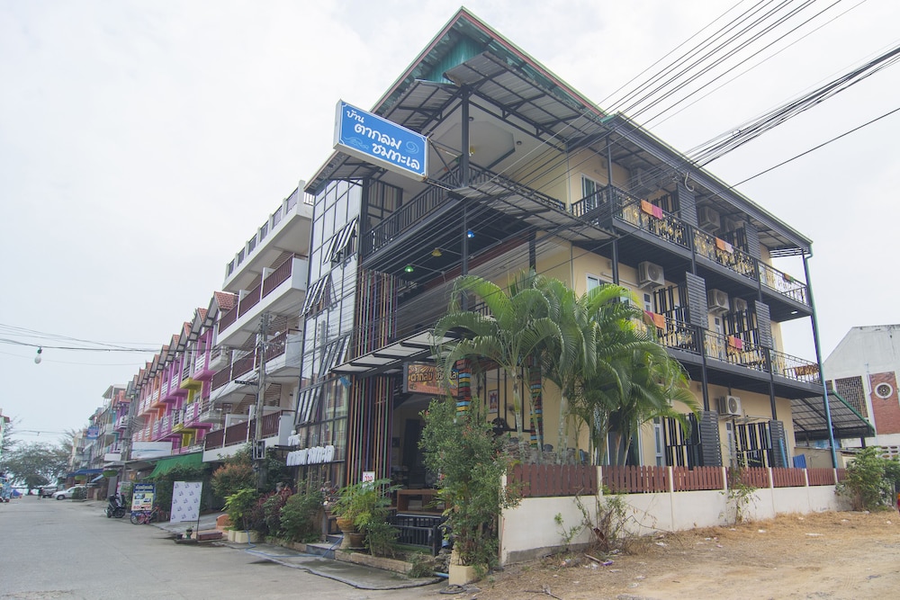 Baan Taklom Chomtalay 写真1