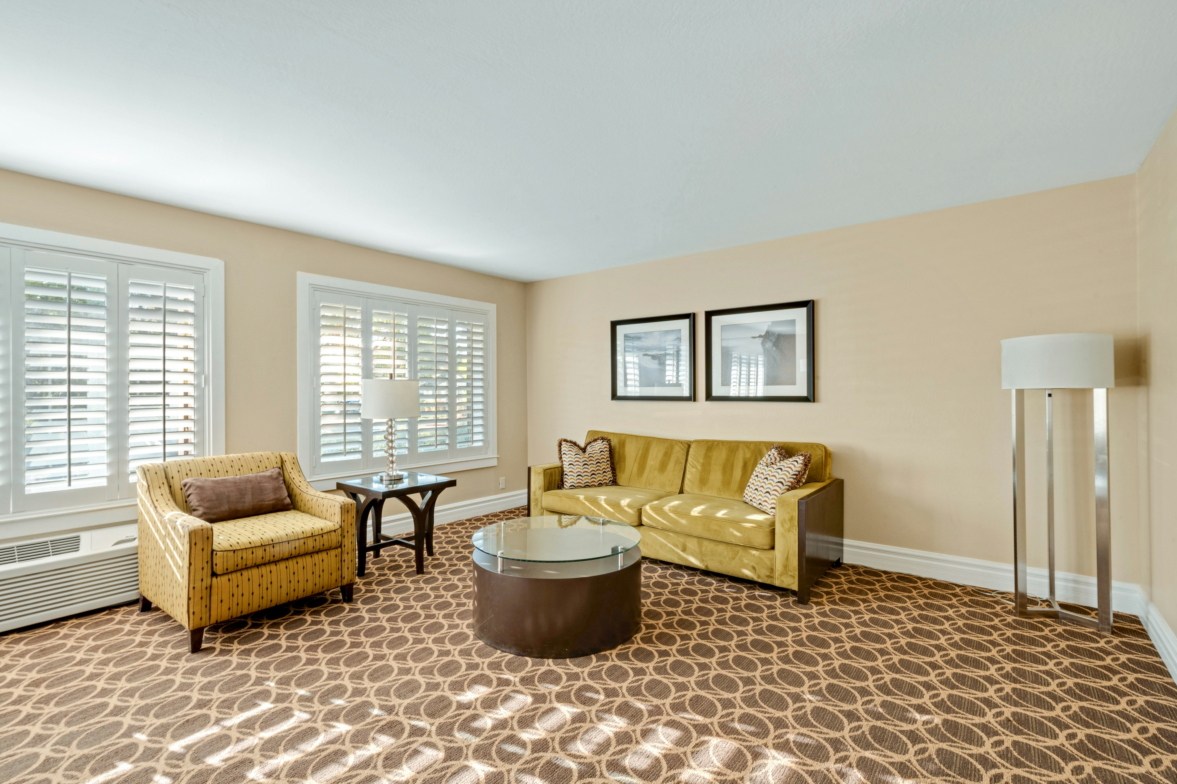 Marin Suites Hotel 46/81