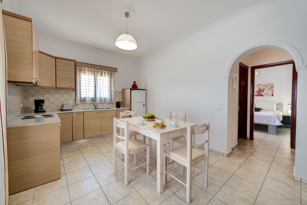 Akrotiri Apartments 23/50