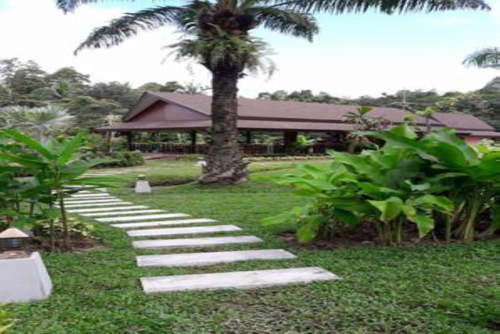 Palm Kiri Resort 36/45