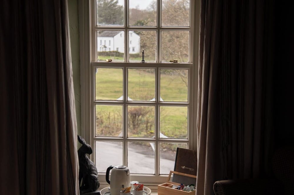 The Brown Horse Inn 25/50