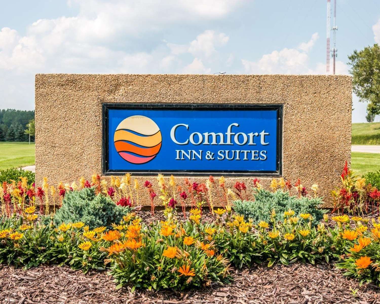 Comfort Inn & Suites and Conference Center 1/11