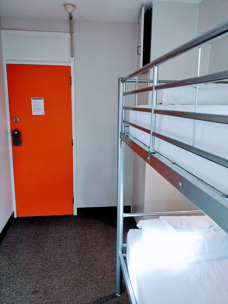 YMCA Hostel 44/68