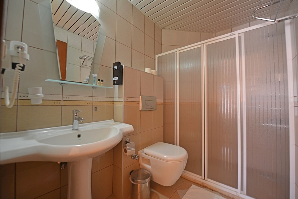 Adaburnu Golmar Hotel 15/44