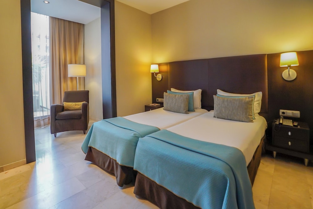 SUPERIOR, TWIN BEDS