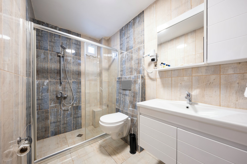 Anit Park Hotel 45/50