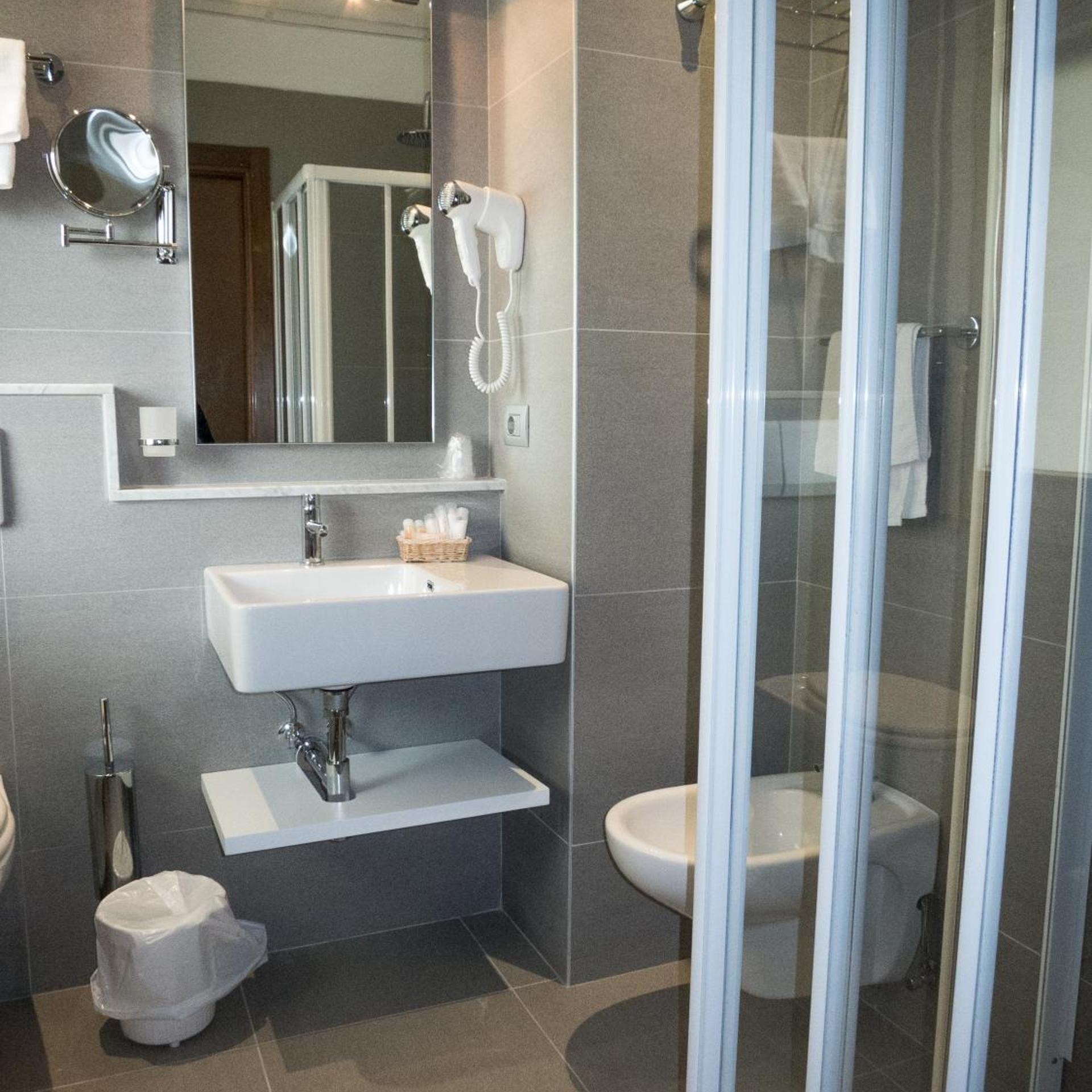 Classic, Double Bed, Lateral Side Sea View, Balcony, Pool Access، Yes Hotel Touring & Spa 4/8