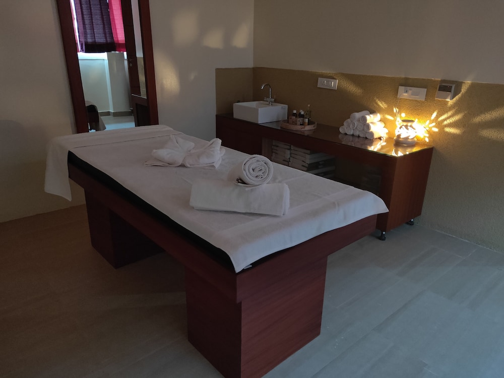 Holy River Hotel 47/47