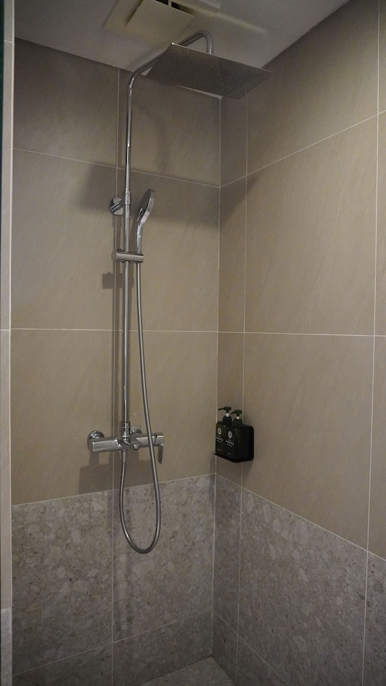 Grand Anara Airport Hotel 19/50