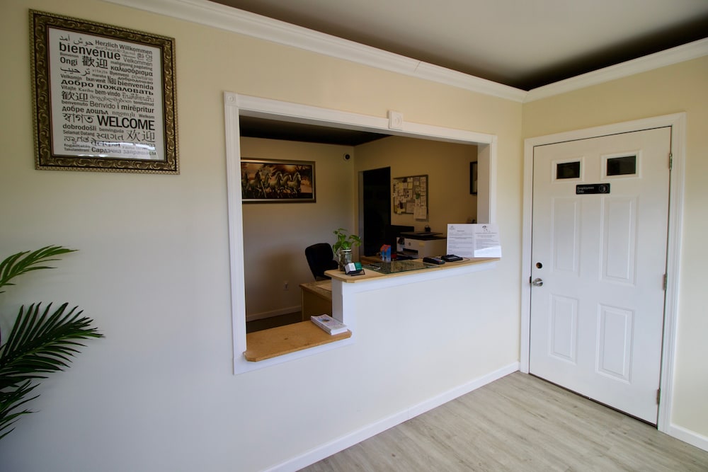 Oakdell Motel 10/57