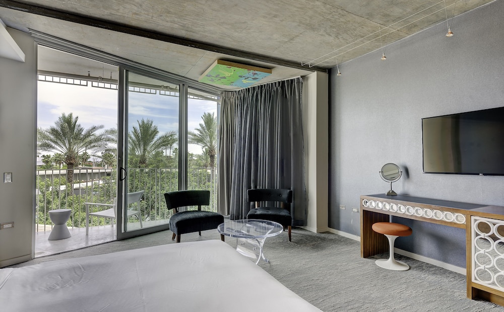 Hotel Valley Ho 54/81