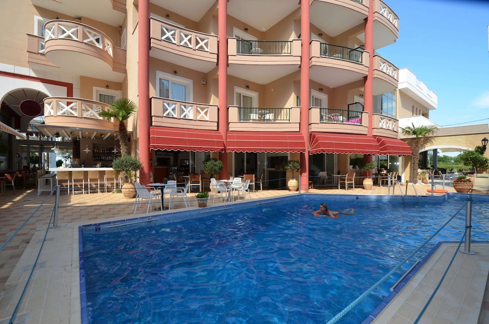 Evilion Sea And Sun Hotel