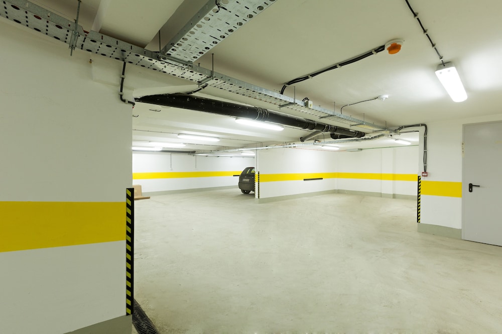 HOTEL TESLA SMART STAY 4/43