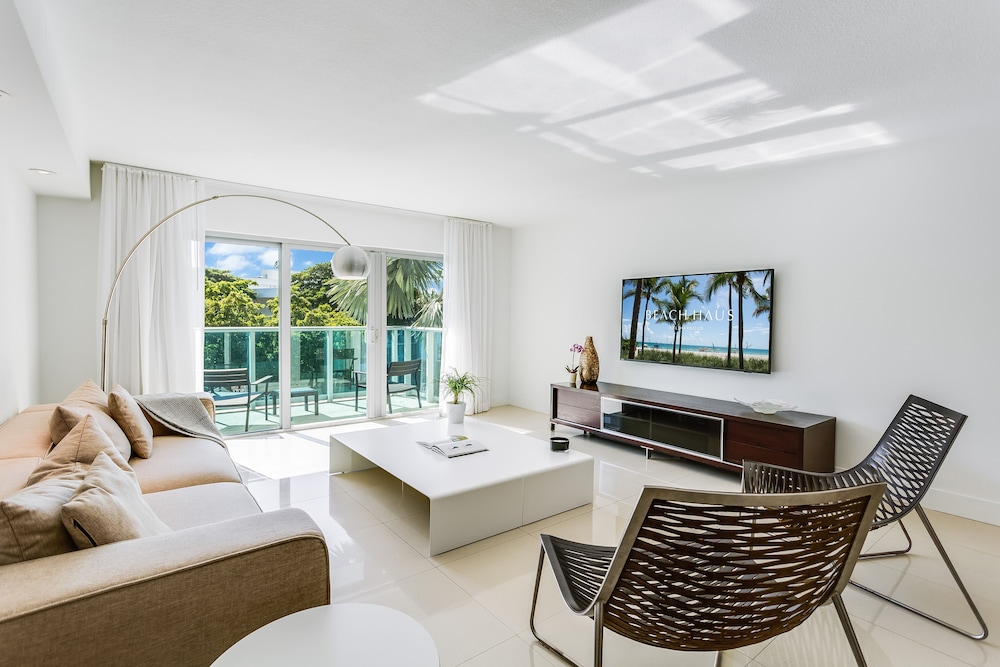 Beach Haus Bal Harbour 45/76