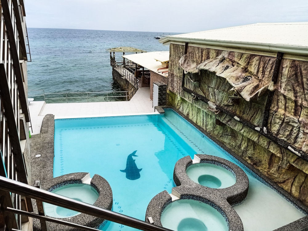 Ging-Ging Hotel & Resort 56/70