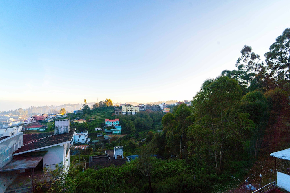 FabHotel Tranquil Heights Kodaikanal 4/40