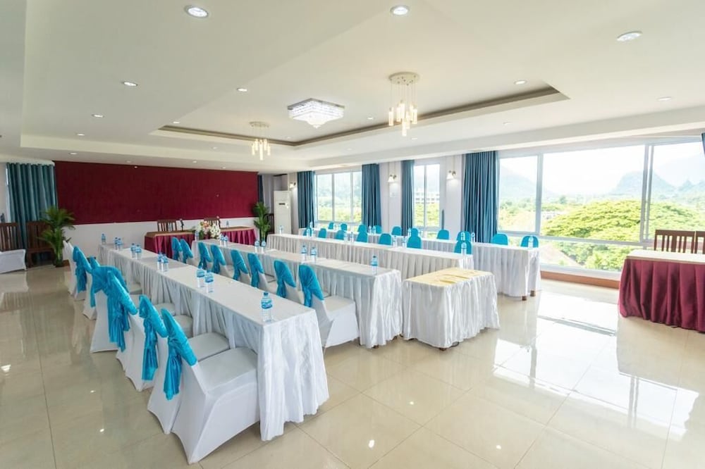 Vilayvong Hotel 11/50