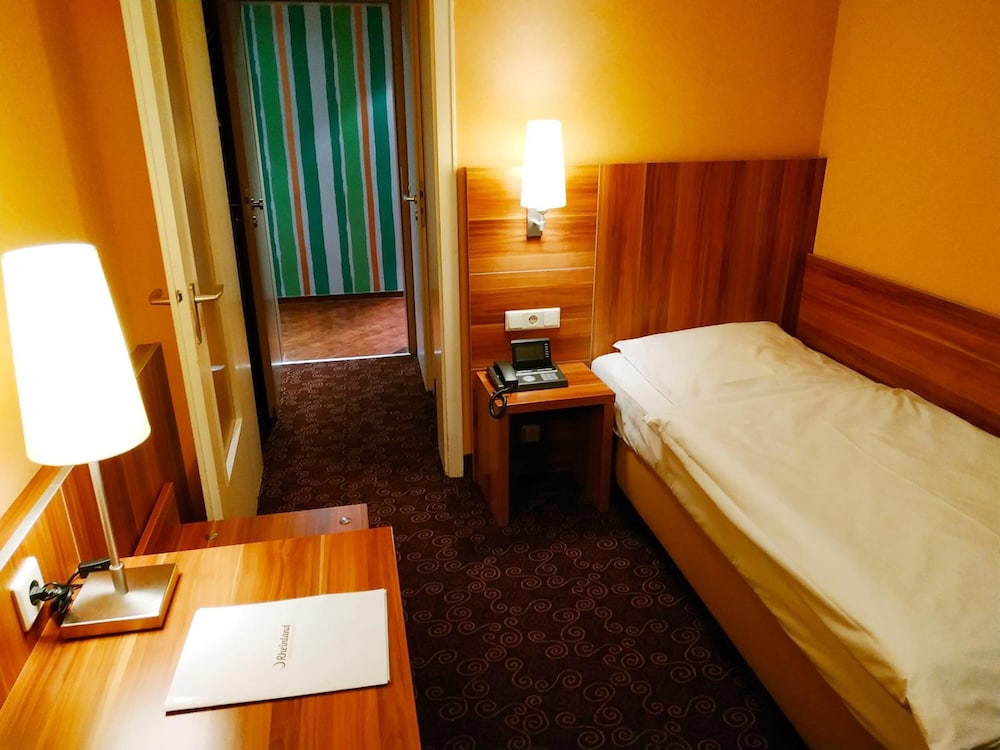 Hotel Rheinland 17/36