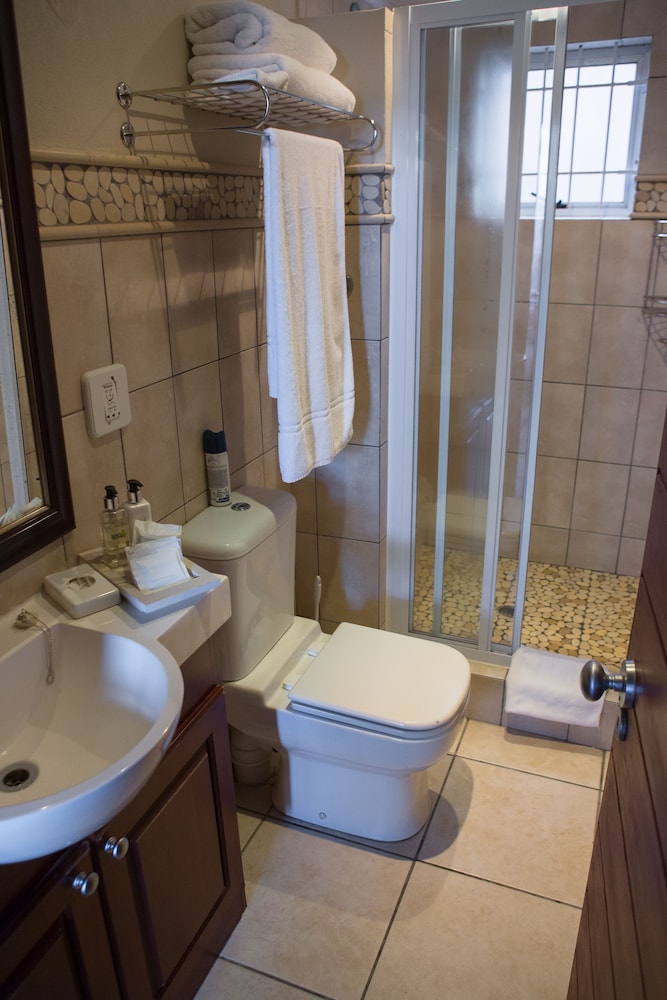 BlaauwVillage Boutique Guest House 7/65