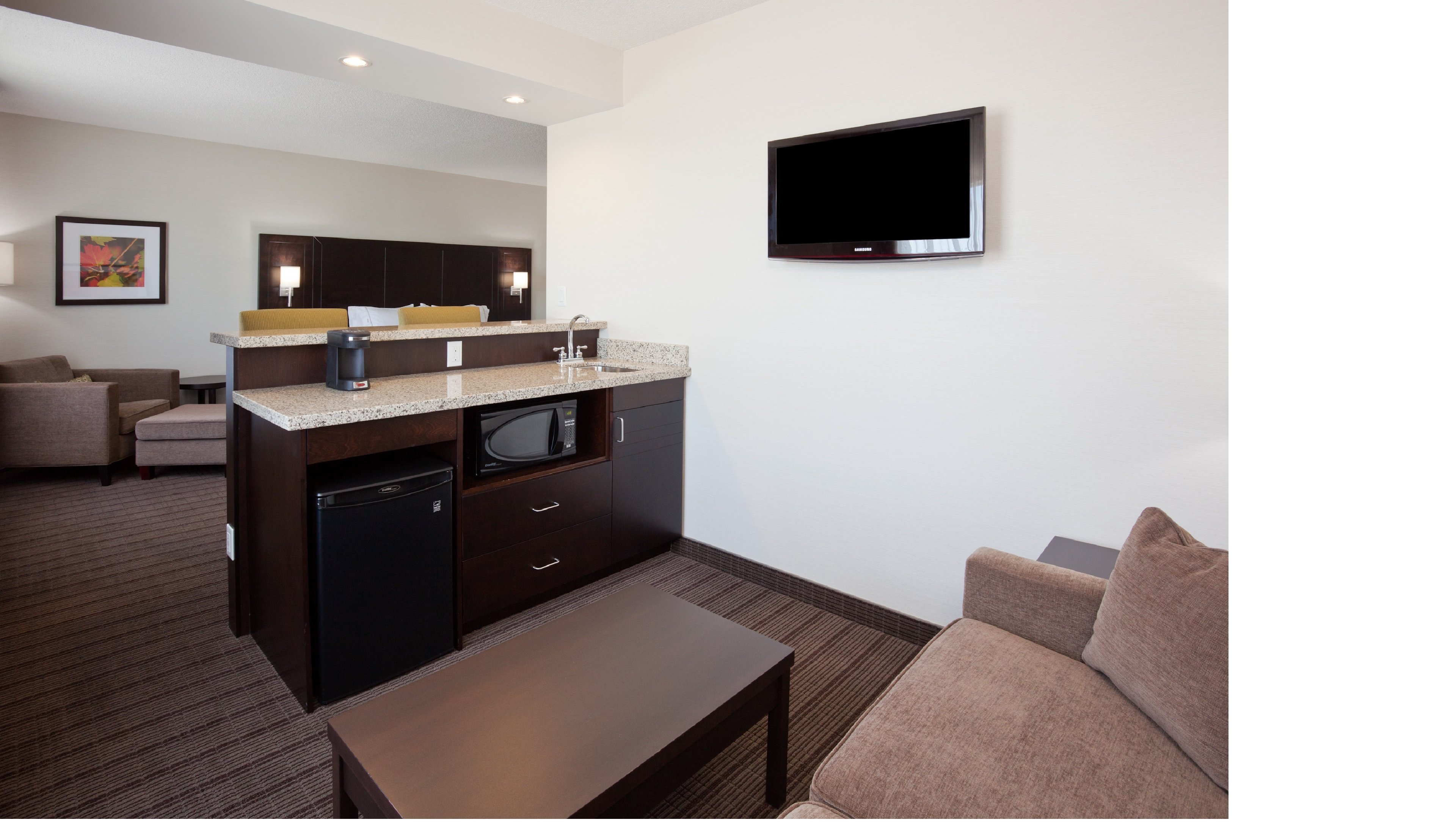 Holiday Inn Express Hotel & Suites New Liskeard 25/34