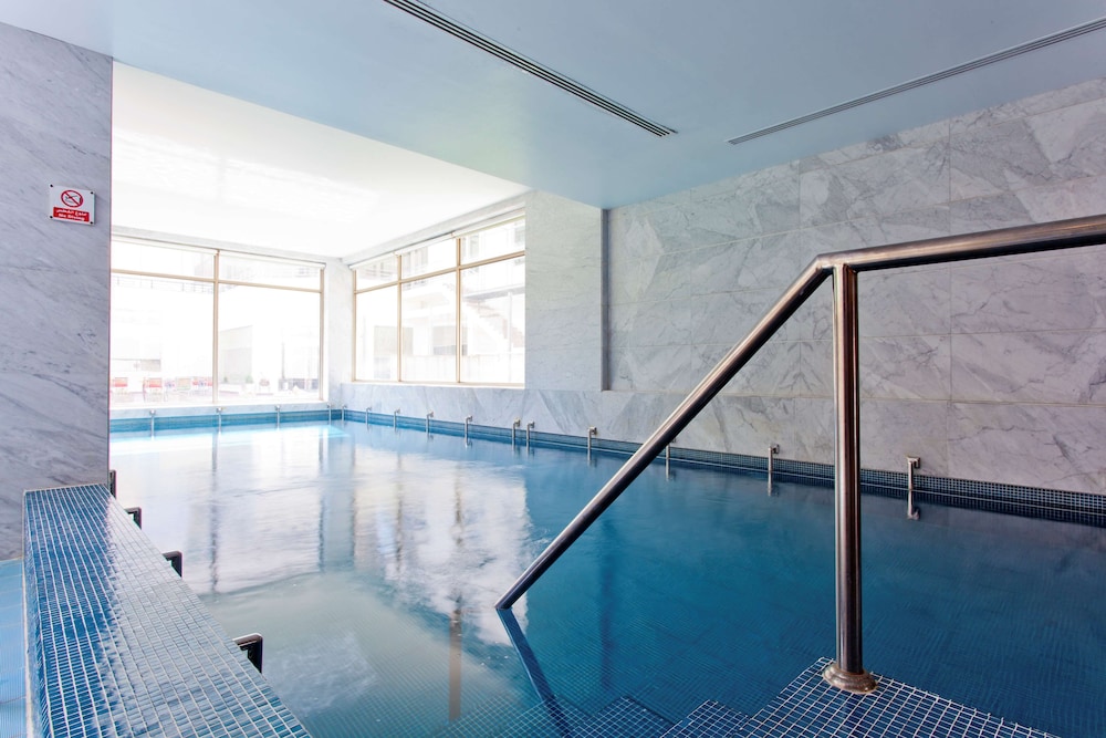 بارك إن باي راديسون الخبر(Park Inn By Radisson Al Khobar Hotel) 39/74