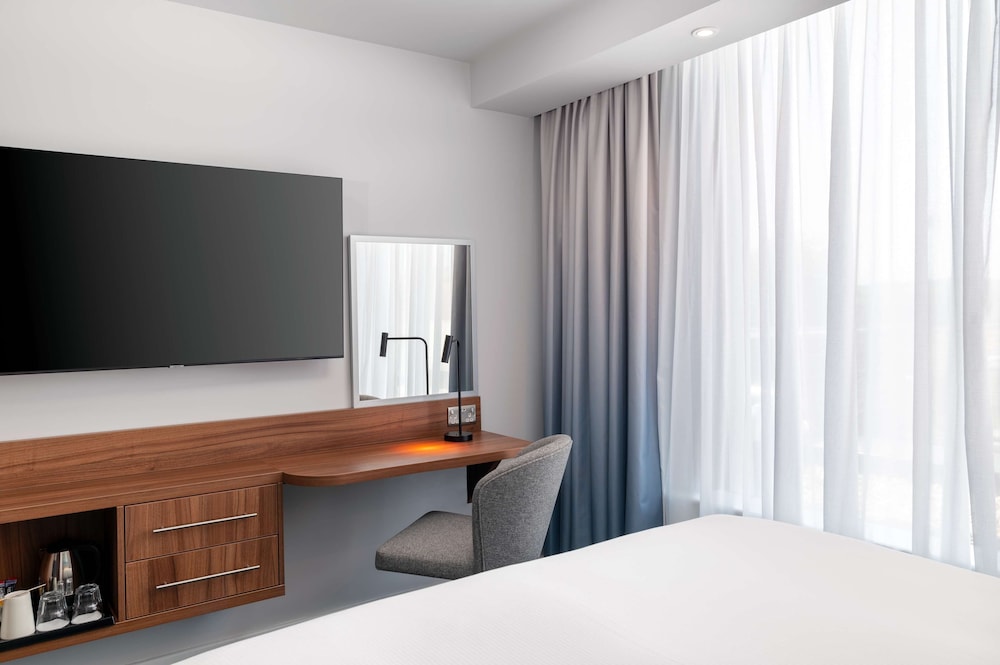 Hampton by Hilton Canterbury 57/61