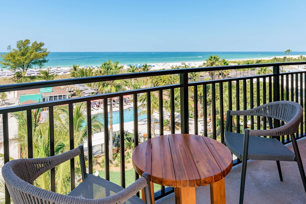 Hilton Garden Inn St Pete Beach 11/80