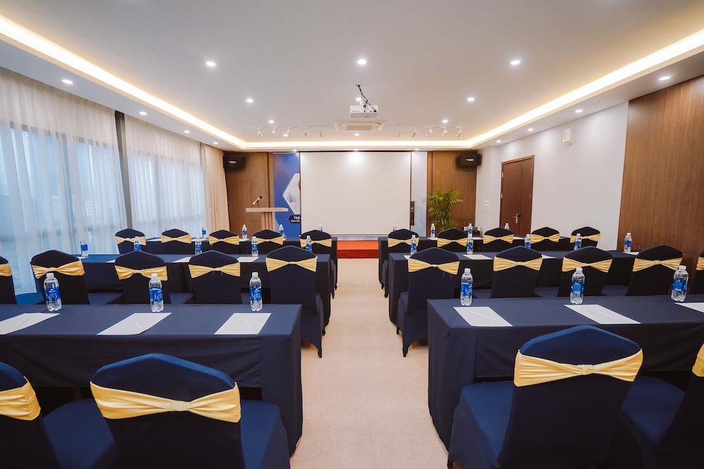 Reyna Hotel Hanoi 43/50