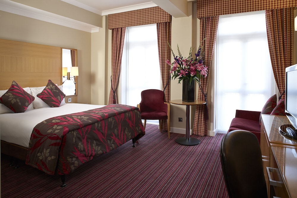 Rembrandt Hotel 23/82
