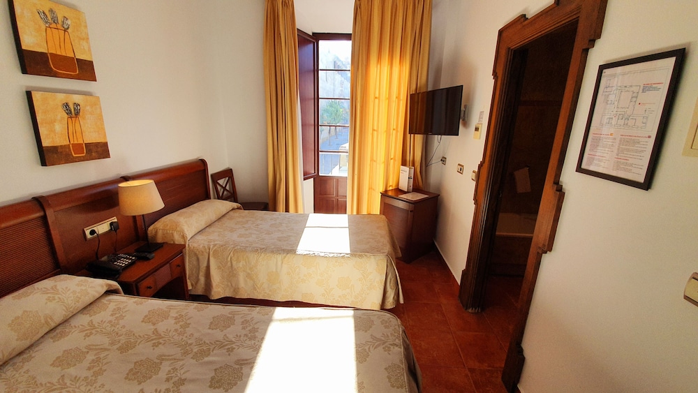 Coso Viejo Hotel 24/61