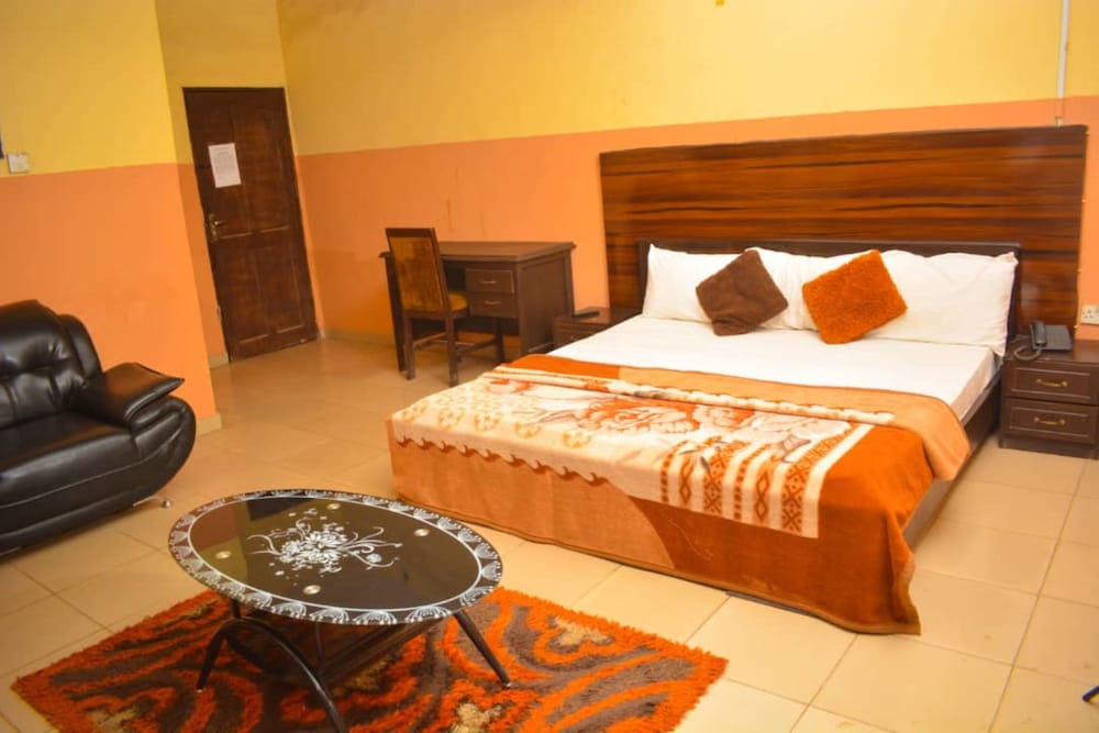 Dikord Hotel And Events Centre 15/39