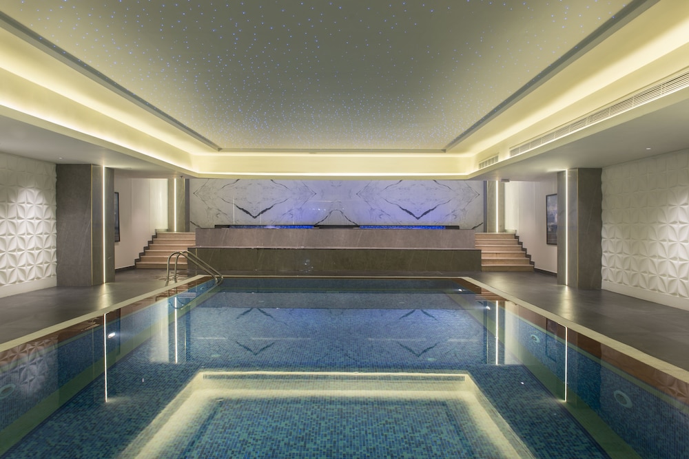 فيتوري بالاس(Vittori Palace Hotel and Residences) 34/46